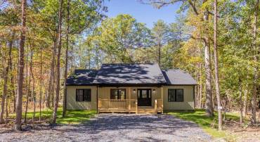 123 FOREST CHAPEL LN, CRIMORA, Virginia 24431, 3 Bedrooms Bedrooms, ,2 BathroomsBathrooms,Residential,123 FOREST CHAPEL LN,682872 MLS # 682872