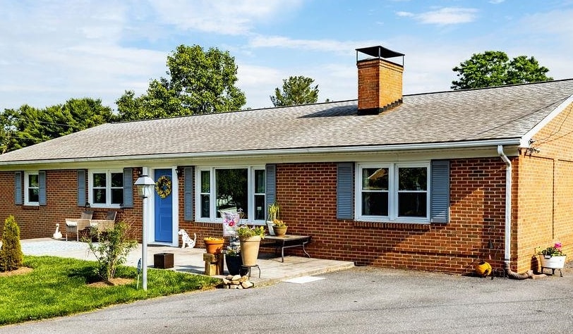54 LEA DR, FISHERSVILLE, Virginia 22939, 3 Bedrooms Bedrooms, ,1 BathroomBathrooms,Residential,Charming brick one level home on a basement with a,54 LEA DR,665542 MLS # 665542 54 LEA DR, FISHERSVILLE, Virginia 22939, 3 Bedrooms Bedrooms, ,1 BathroomBathrooms,Residential,Charming brick one level home on a basement with a,54 LEA DR,665542 MLS # 665542