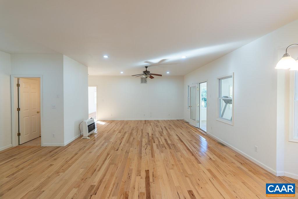 432 TWIN OAKS LN, KENTS STORE, Virginia 23084, 4 Bedrooms Bedrooms, ,2 BathroomsBathrooms,Residential,432 TWIN OAKS LN,682879 MLS # 682879