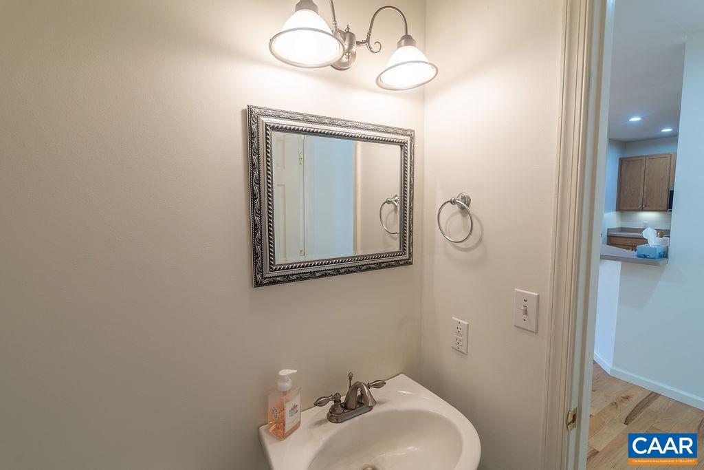 432 TWIN OAKS LN, KENTS STORE, Virginia 23084, 4 Bedrooms Bedrooms, ,2 BathroomsBathrooms,Residential,432 TWIN OAKS LN,682879 MLS # 682879