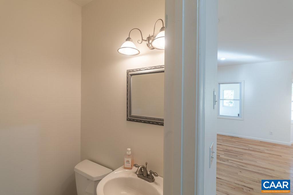 432 TWIN OAKS LN, KENTS STORE, Virginia 23084, 4 Bedrooms Bedrooms, ,2 BathroomsBathrooms,Residential,432 TWIN OAKS LN,682879 MLS # 682879