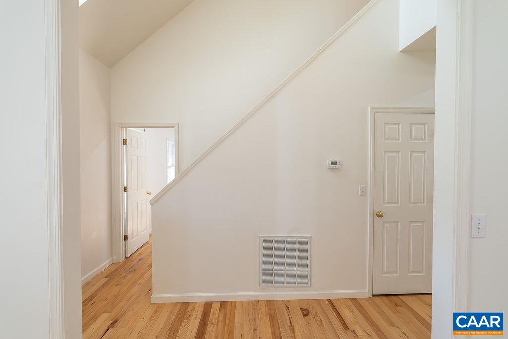 432 TWIN OAKS LN, KENTS STORE, Virginia 23084, 4 Bedrooms Bedrooms, ,2 BathroomsBathrooms,Residential,432 TWIN OAKS LN,682879 MLS # 682879