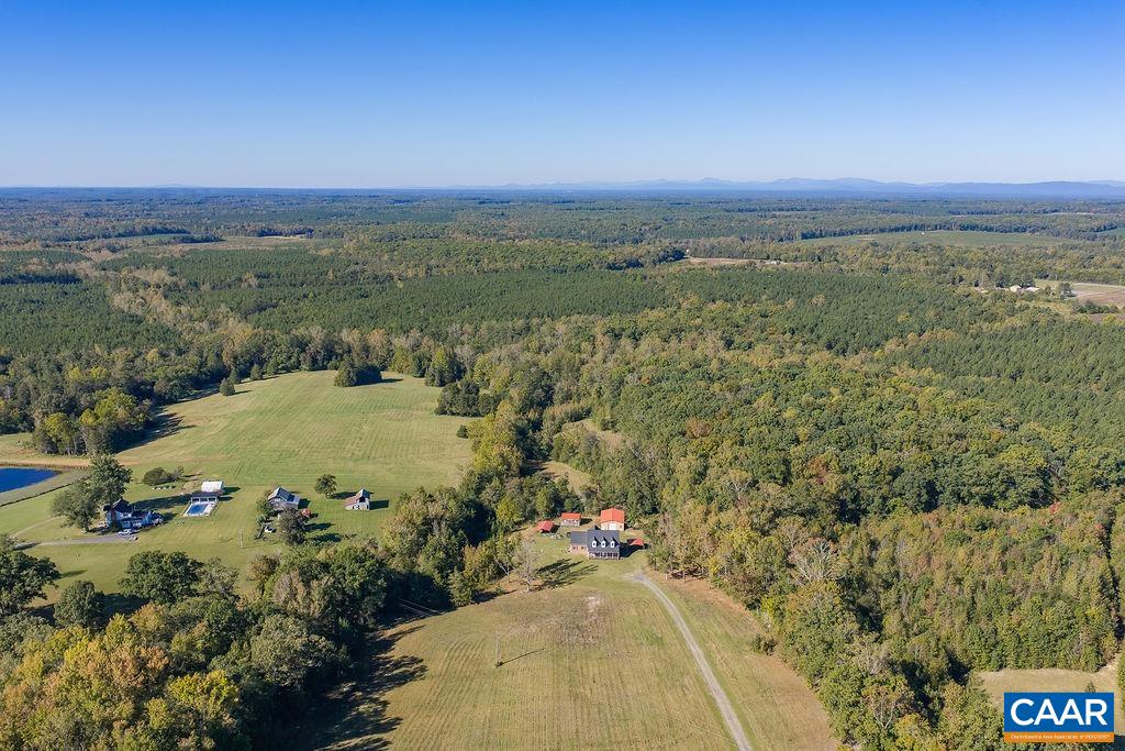432 TWIN OAKS LN, KENTS STORE, Virginia 23084, 4 Bedrooms Bedrooms, ,2 BathroomsBathrooms,Residential,432 TWIN OAKS LN,682879 MLS # 682879