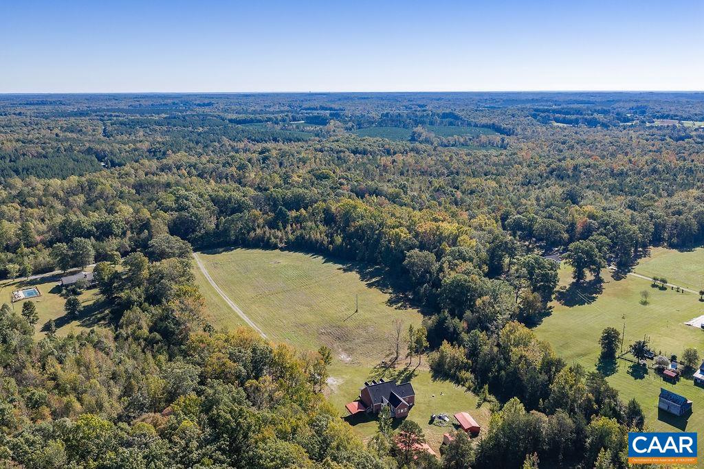 432 TWIN OAKS LN, KENTS STORE, Virginia 23084, 4 Bedrooms Bedrooms, ,2 BathroomsBathrooms,Residential,432 TWIN OAKS LN,682879 MLS # 682879