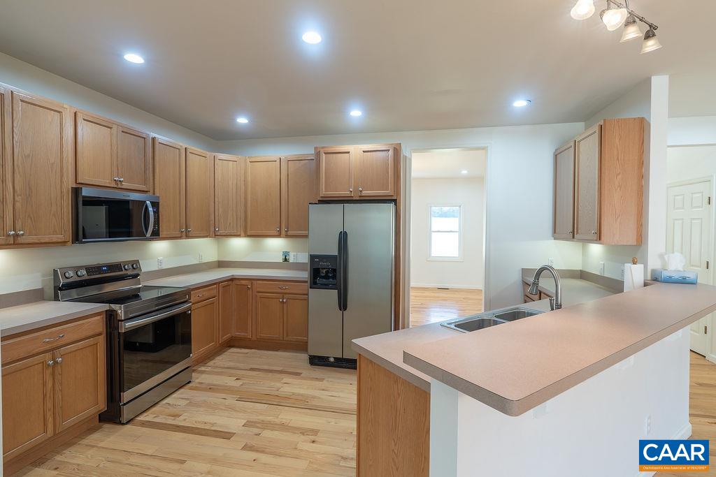 432 TWIN OAKS LN, KENTS STORE, Virginia 23084, 4 Bedrooms Bedrooms, ,2 BathroomsBathrooms,Residential,432 TWIN OAKS LN,682879 MLS # 682879
