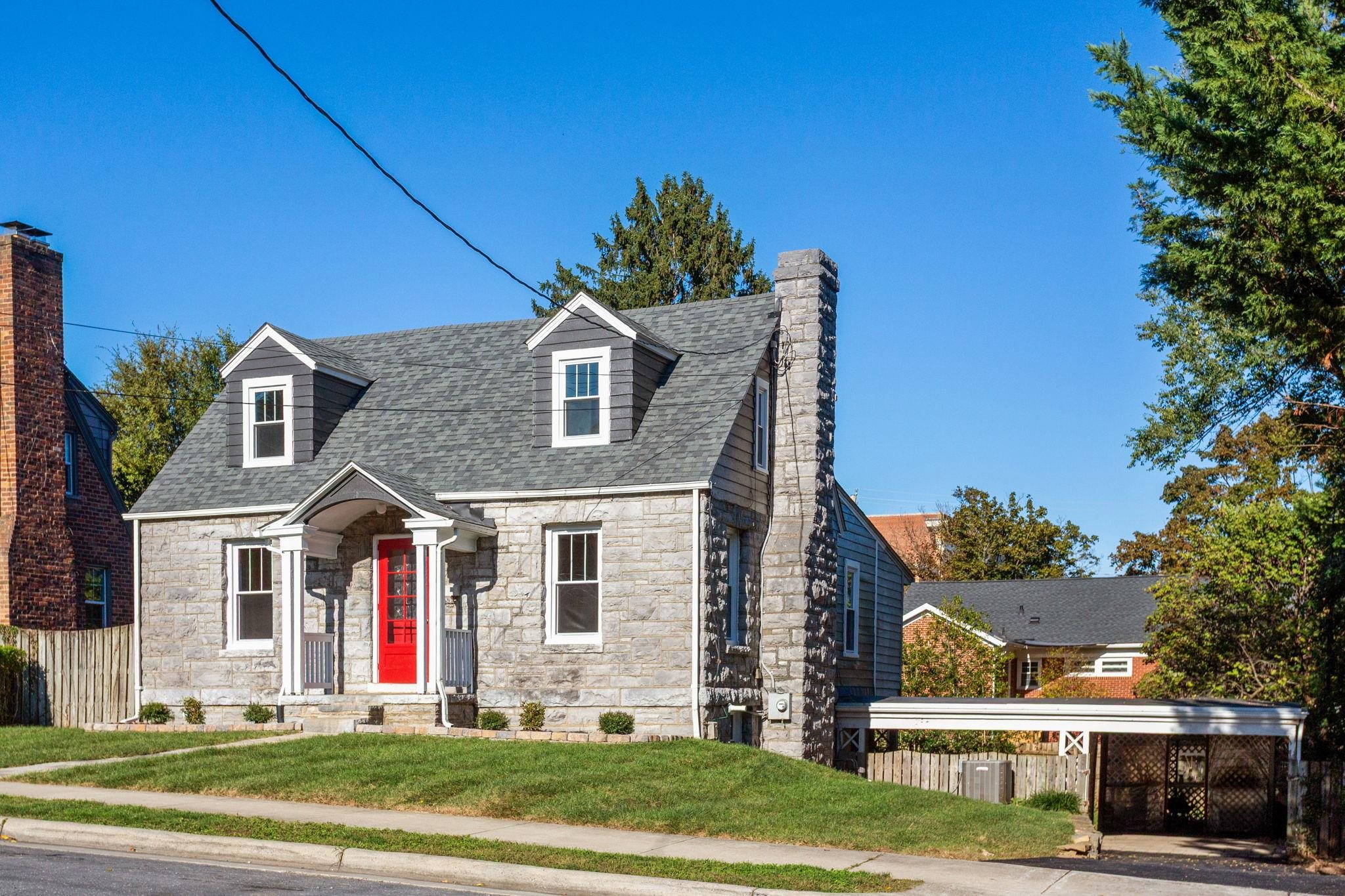 210 DIXIE AVE, HARRISONBURG, Virginia 22801, 5 Bedrooms Bedrooms, ,3 BathroomsBathrooms,Residential,210 DIXIE AVE,682881 MLS # 682881 210 DIXIE AVE, HARRISONBURG, Virginia 22801, 5 Bedrooms Bedrooms, ,3 BathroomsBathrooms,Residential,210 DIXIE AVE,682881 MLS # 682881
