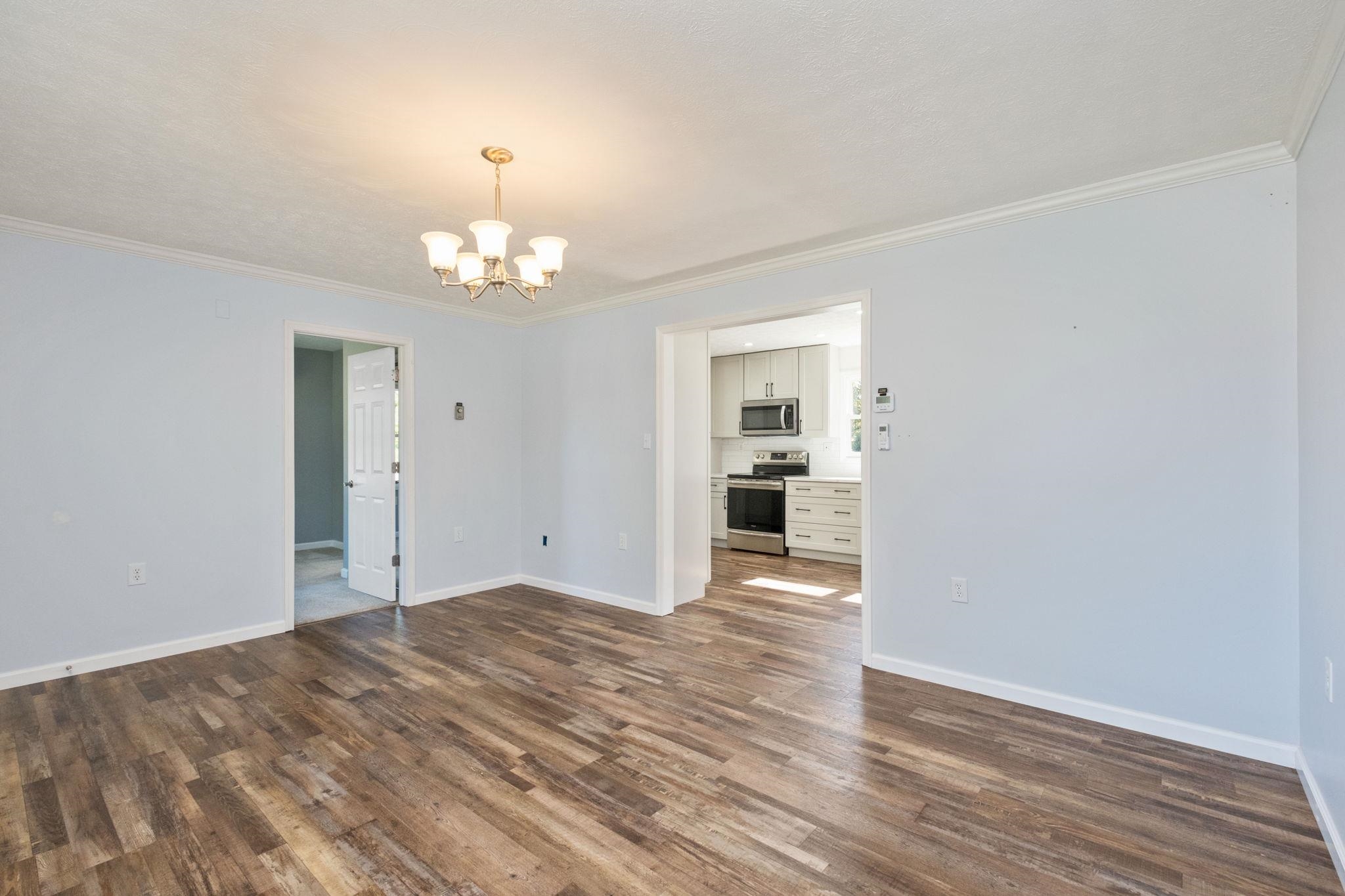 203 16TH ST, GROTTOES, Virginia 24441, 2 Bedrooms Bedrooms, ,2 BathroomsBathrooms,Residential,203 16TH ST,682882 MLS # 682882