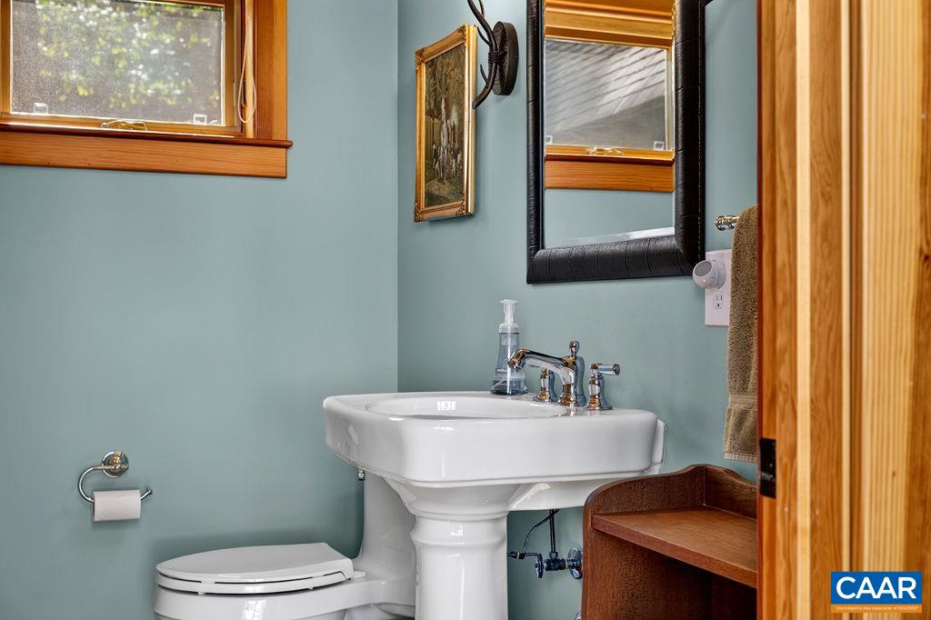 18 VALLEY VIEW CT, WINTERGREEN RESORT, Virginia 22952, 6 Bedrooms Bedrooms, ,5 BathroomsBathrooms,Residential,Shenandoah Splendor,18 VALLEY VIEW CT,682830 MLS # 682830 18 VALLEY VIEW CT, WINTERGREEN RESORT, Virginia 22952, 6 Bedrooms Bedrooms, ,5 BathroomsBathrooms,Residential,Shenandoah Splendor,18 VALLEY VIEW CT,682830 MLS # 682830