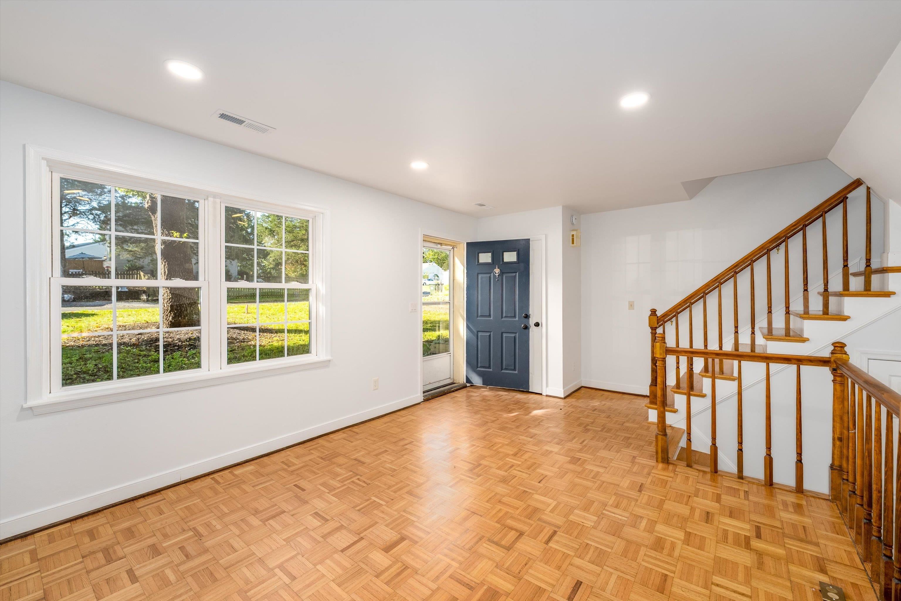 2368 WHITNEY CT, CHARLOTTESVILLE, Virginia 22911, 3 Bedrooms Bedrooms, ,1 BathroomBathrooms,Residential,2368 WHITNEY CT,682904 MLS # 682904