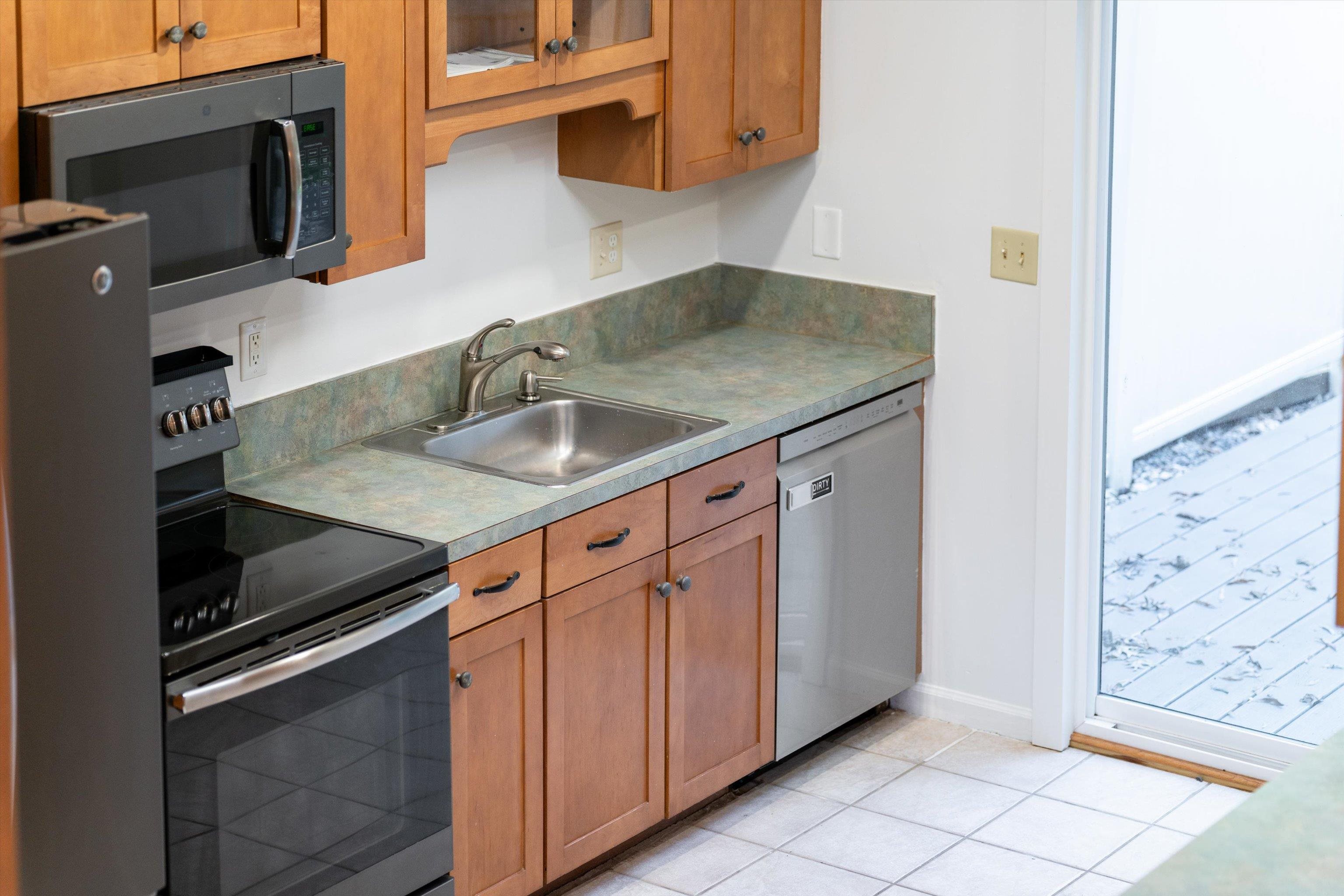 2368 WHITNEY CT, CHARLOTTESVILLE, Virginia 22911, 3 Bedrooms Bedrooms, ,1 BathroomBathrooms,Residential,2368 WHITNEY CT,682904 MLS # 682904