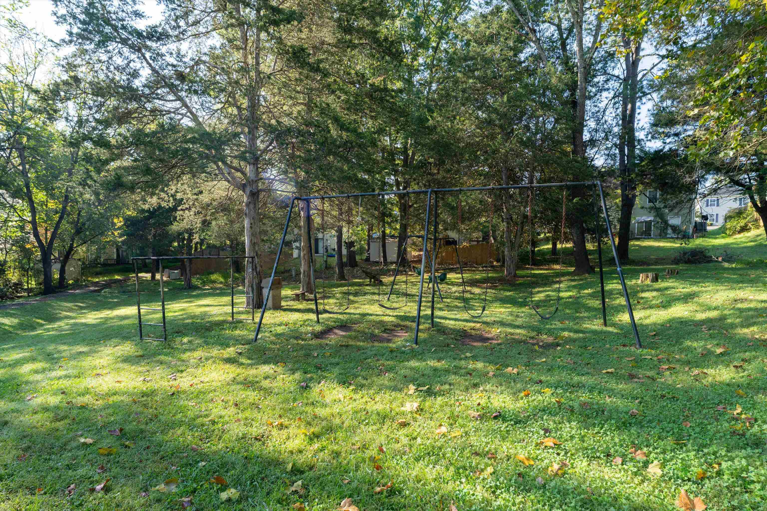 2368 WHITNEY CT, CHARLOTTESVILLE, Virginia 22911, 3 Bedrooms Bedrooms, ,1 BathroomBathrooms,Residential,2368 WHITNEY CT,682904 MLS # 682904