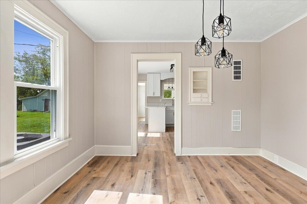 12029 MOUNTAIN VALLEY RD, ROCKINGHAM, Virginia 22802, 4 Bedrooms Bedrooms, ,2 BathroomsBathrooms,Residential,12029 MOUNTAIN VALLEY RD,682908 MLS # 682908 12029 MOUNTAIN VALLEY RD, ROCKINGHAM, Virginia 22802, 4 Bedrooms Bedrooms, ,2 BathroomsBathrooms,Residential,12029 MOUNTAIN VALLEY RD,682908 MLS # 682908