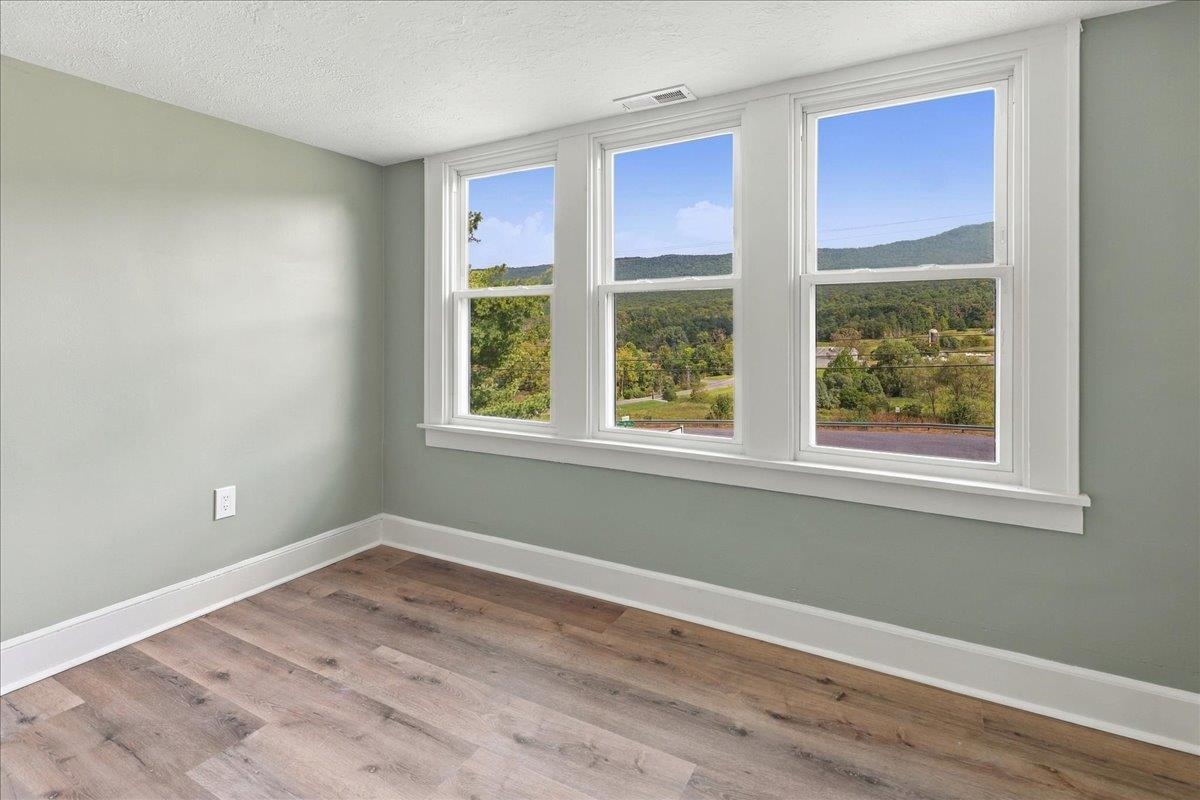 12029 MOUNTAIN VALLEY RD, ROCKINGHAM, Virginia 22802, 4 Bedrooms Bedrooms, ,2 BathroomsBathrooms,Residential,12029 MOUNTAIN VALLEY RD,682908 MLS # 682908 12029 MOUNTAIN VALLEY RD, ROCKINGHAM, Virginia 22802, 4 Bedrooms Bedrooms, ,2 BathroomsBathrooms,Residential,12029 MOUNTAIN VALLEY RD,682908 MLS # 682908