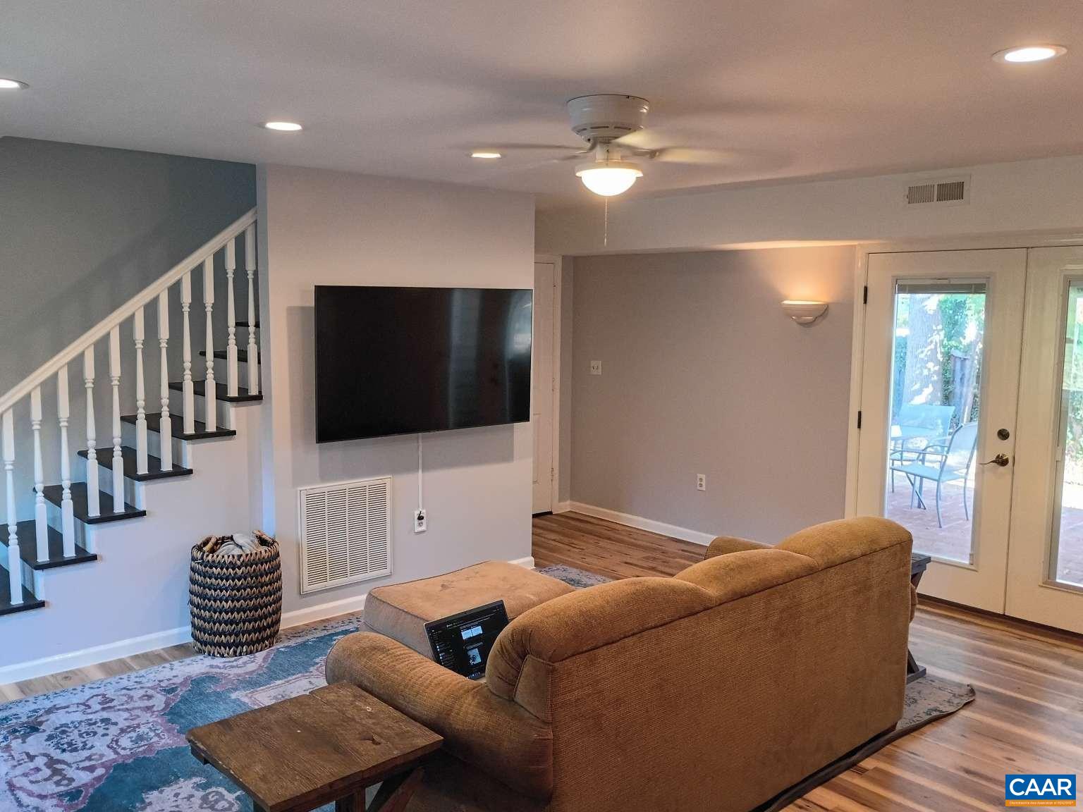 206 ROBINHOOD RD, STAUNTON, Virginia 24401, 4 Bedrooms Bedrooms, ,2 BathroomsBathrooms,Residential,206 ROBINHOOD RD,682909 MLS # 682909