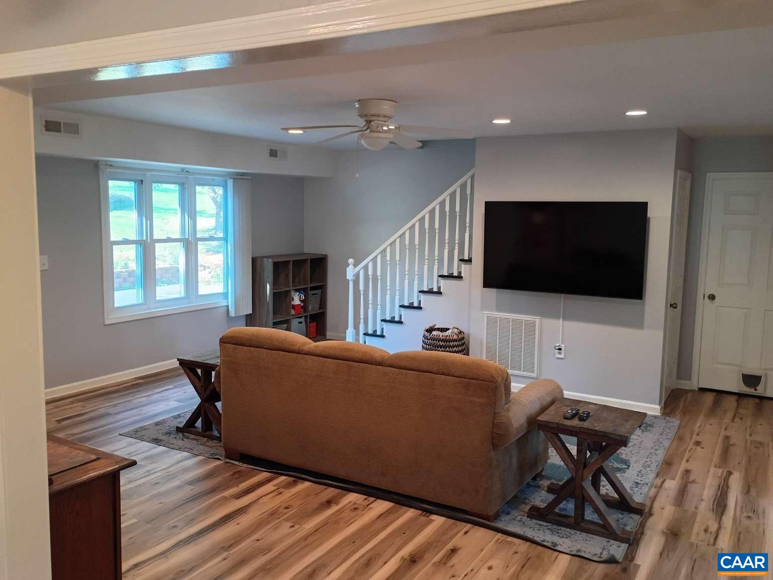 206 ROBINHOOD RD, STAUNTON, Virginia 24401, 4 Bedrooms Bedrooms, ,2 BathroomsBathrooms,Residential,206 ROBINHOOD RD,682909 MLS # 682909