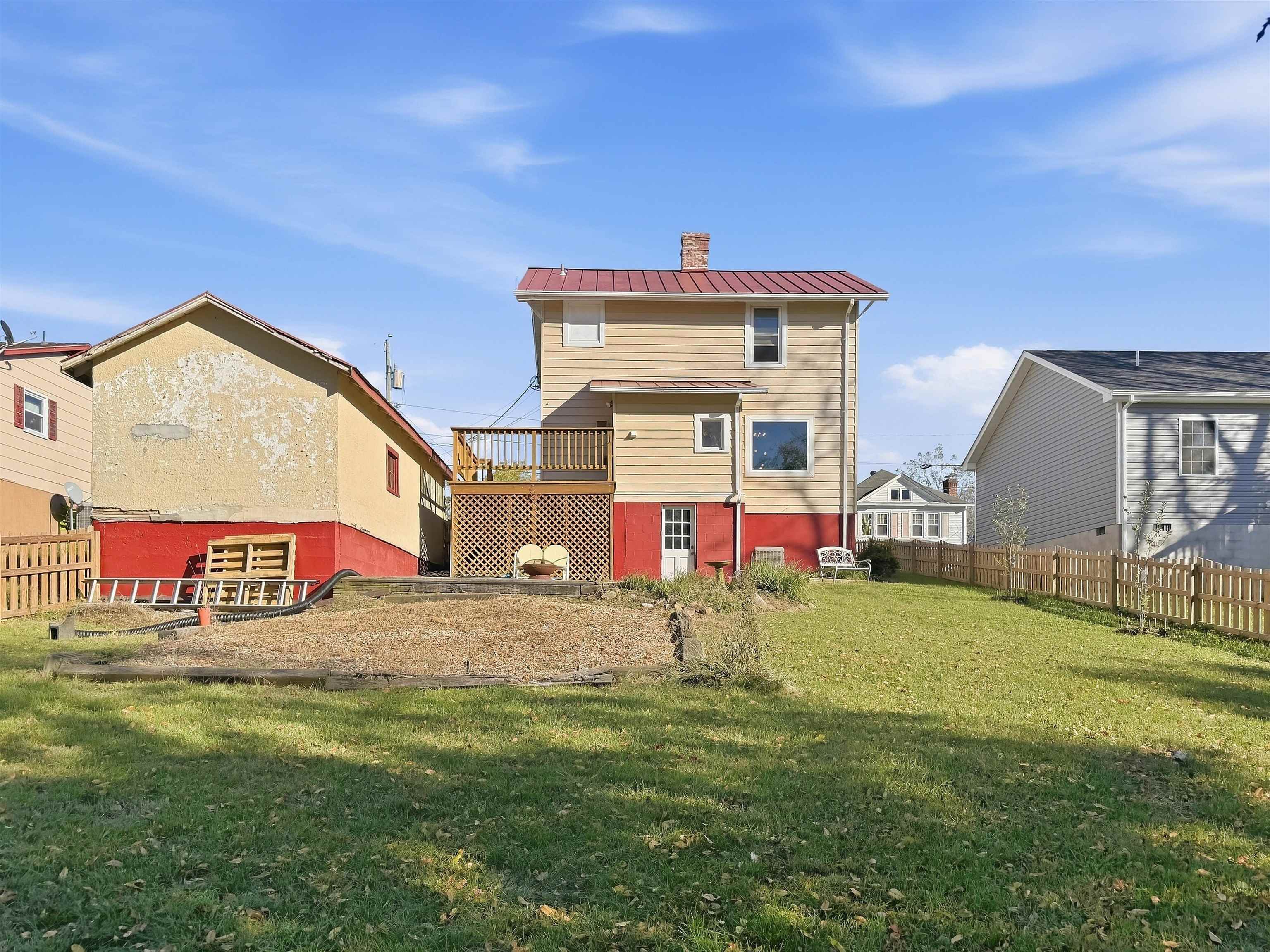214 THOMPSON ST, STAUNTON, Virginia 24401, 3 Bedrooms Bedrooms, ,1 BathroomBathrooms,Residential,214 Thompson St,214 THOMPSON ST,682855 MLS # 682855 214 THOMPSON ST, STAUNTON, Virginia 24401, 3 Bedrooms Bedrooms, ,1 BathroomBathrooms,Residential,214 Thompson St,214 THOMPSON ST,682855 MLS # 682855