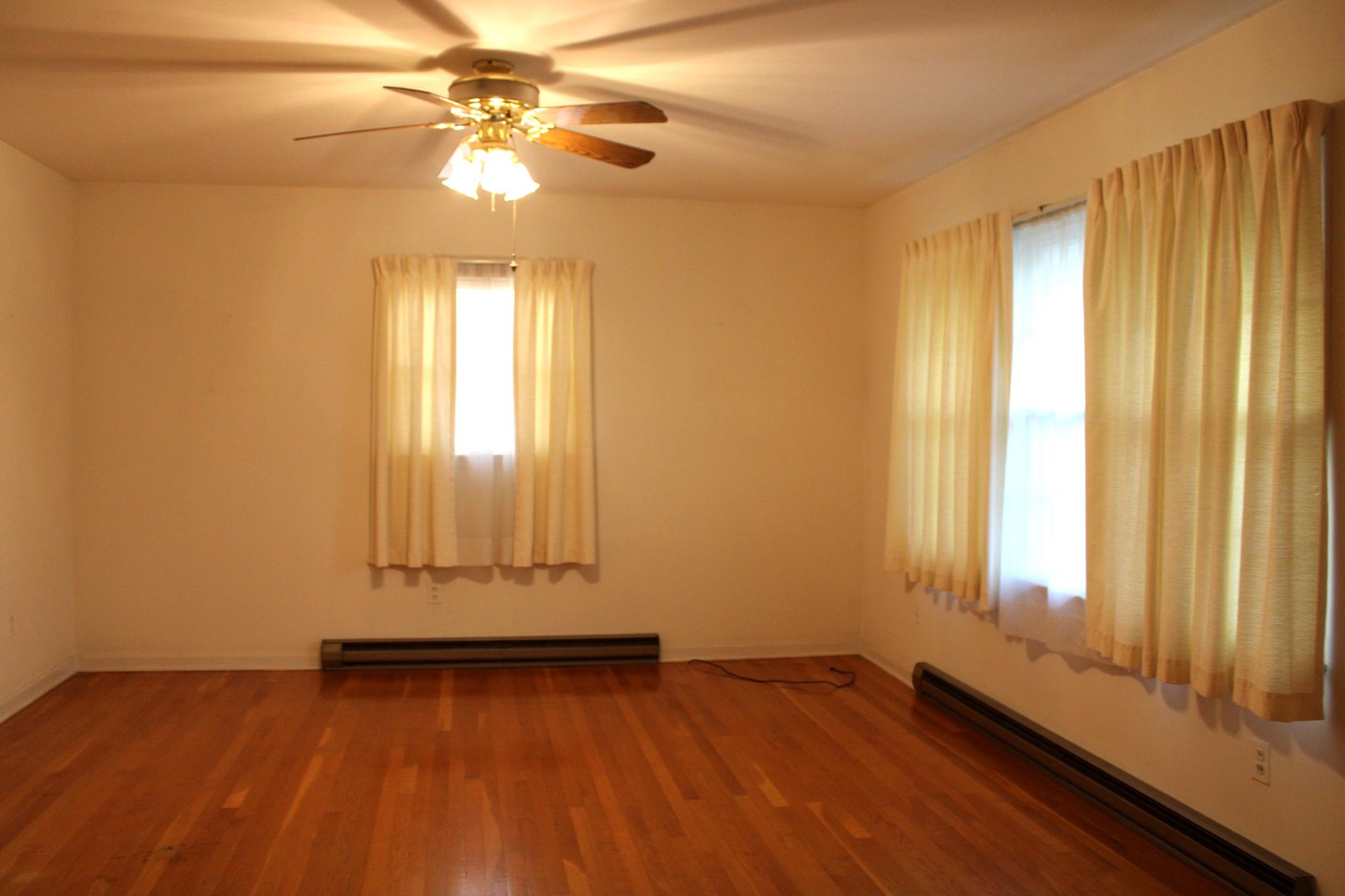 2208 DAVIS ST, STAUNTON, Virginia 24401, 3 Bedrooms Bedrooms, ,1 BathroomBathrooms,Residential,2208 DAVIS ST,682914 MLS # 682914 2208 DAVIS ST, STAUNTON, Virginia 24401, 3 Bedrooms Bedrooms, ,1 BathroomBathrooms,Residential,2208 DAVIS ST,682914 MLS # 682914