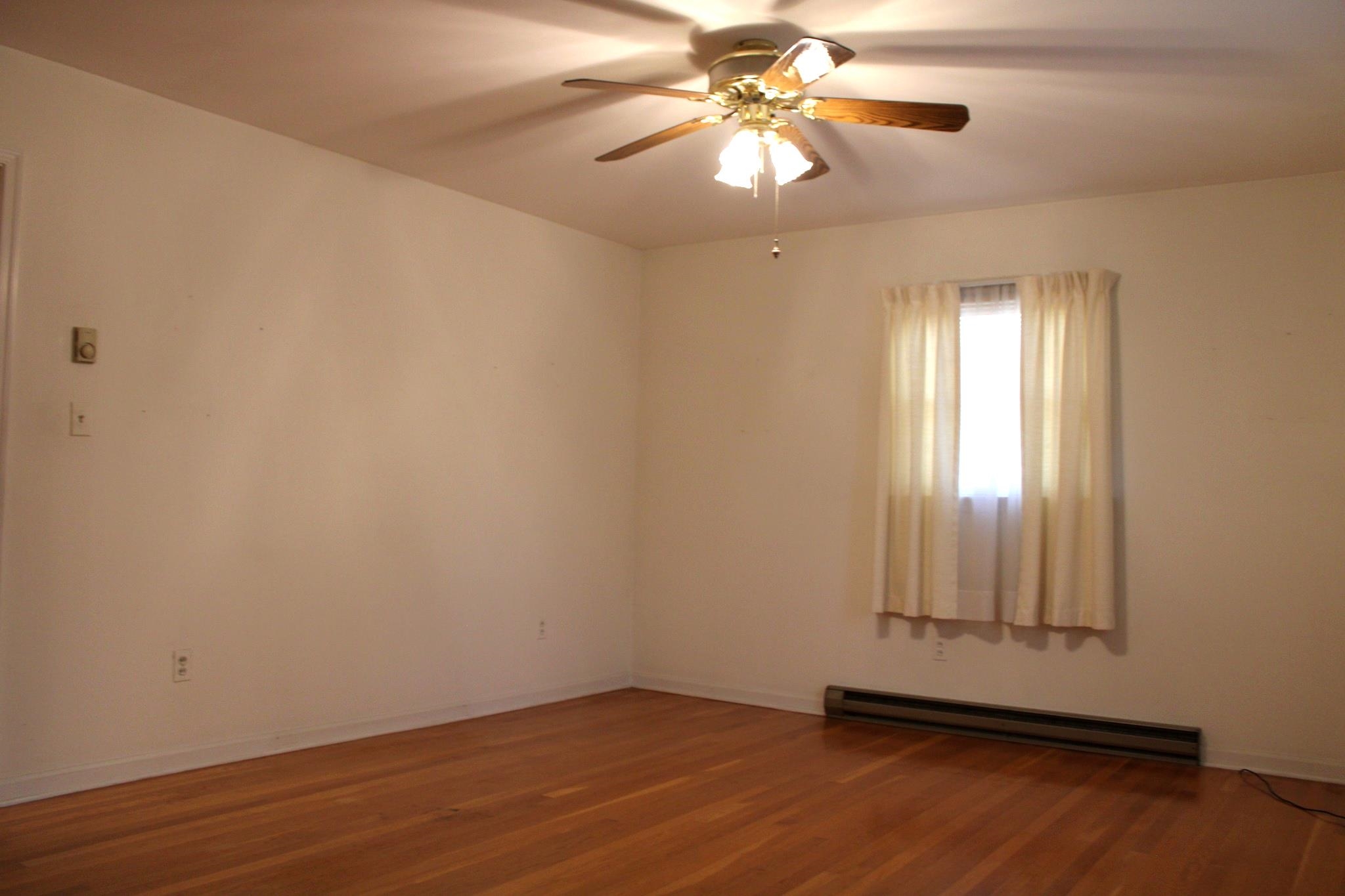 2208 DAVIS ST, STAUNTON, Virginia 24401, 3 Bedrooms Bedrooms, ,1 BathroomBathrooms,Residential,2208 DAVIS ST,682914 MLS # 682914 2208 DAVIS ST, STAUNTON, Virginia 24401, 3 Bedrooms Bedrooms, ,1 BathroomBathrooms,Residential,2208 DAVIS ST,682914 MLS # 682914