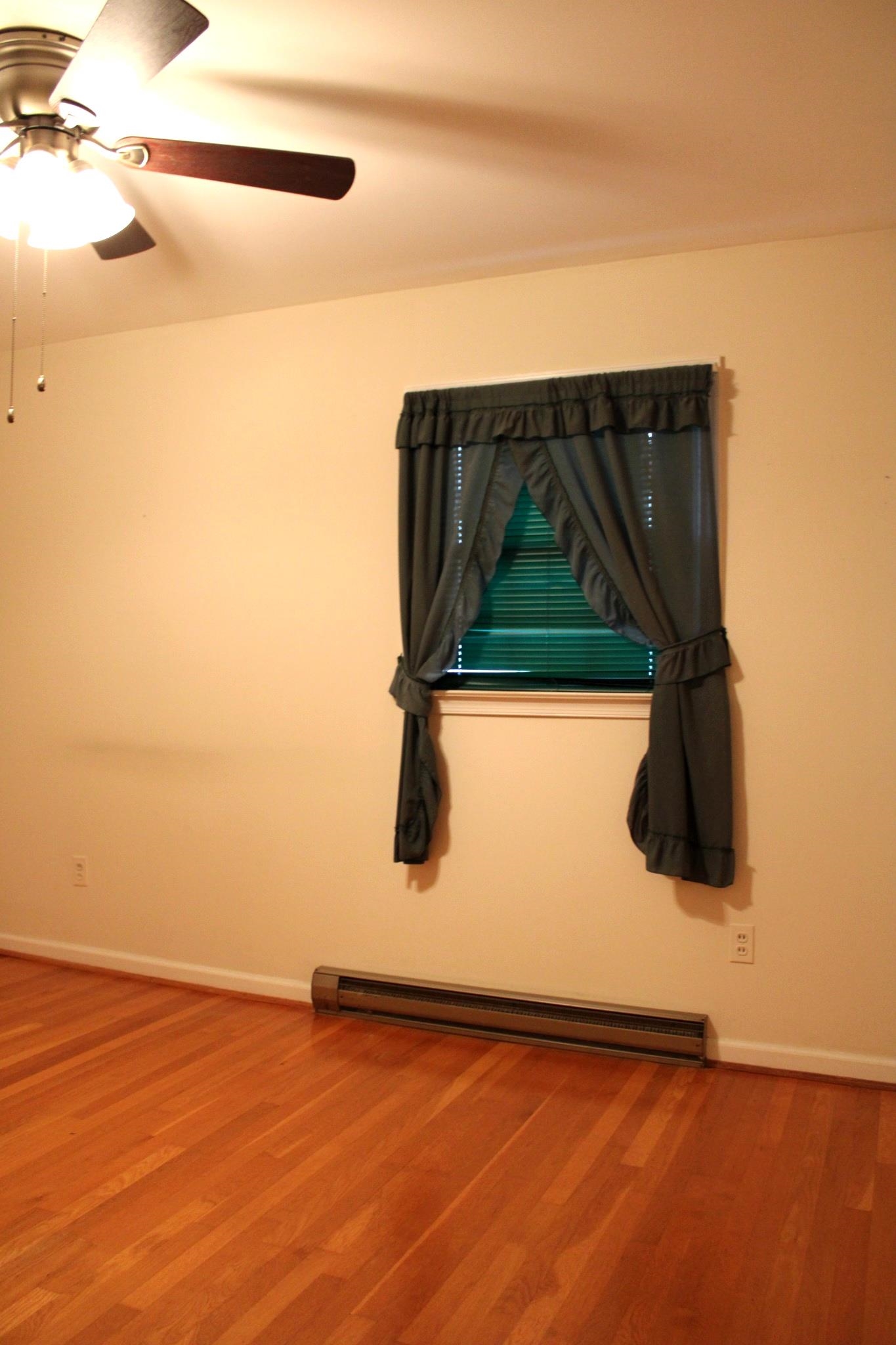 2208 DAVIS ST, STAUNTON, Virginia 24401, 3 Bedrooms Bedrooms, ,1 BathroomBathrooms,Residential,2208 DAVIS ST,682914 MLS # 682914 2208 DAVIS ST, STAUNTON, Virginia 24401, 3 Bedrooms Bedrooms, ,1 BathroomBathrooms,Residential,2208 DAVIS ST,682914 MLS # 682914