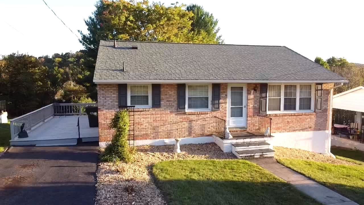 2208 DAVIS ST, STAUNTON, Virginia 24401, 3 Bedrooms Bedrooms, ,1 BathroomBathrooms,Residential,2208 DAVIS ST,682914 MLS # 682914 2208 DAVIS ST, STAUNTON, Virginia 24401, 3 Bedrooms Bedrooms, ,1 BathroomBathrooms,Residential,2208 DAVIS ST,682914 MLS # 682914