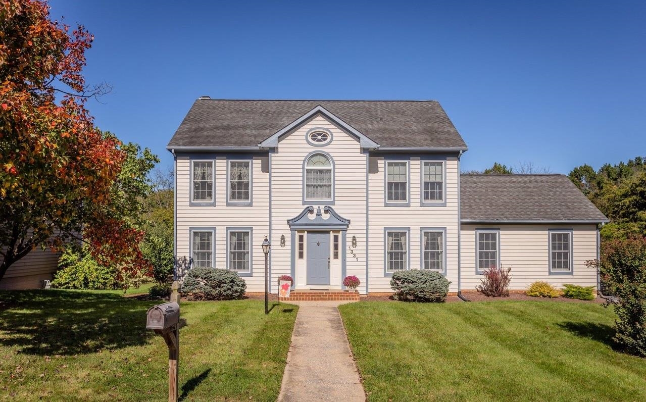 1331 S DOGWOOD DR, HARRISONBURG, Virginia 22801, 4 Bedrooms Bedrooms, ,3 BathroomsBathrooms,Residential,1331 S DOGWOOD DR,682920 MLS # 682920 1331 S DOGWOOD DR, HARRISONBURG, Virginia 22801, 4 Bedrooms Bedrooms, ,3 BathroomsBathrooms,Residential,1331 S DOGWOOD DR,682920 MLS # 682920