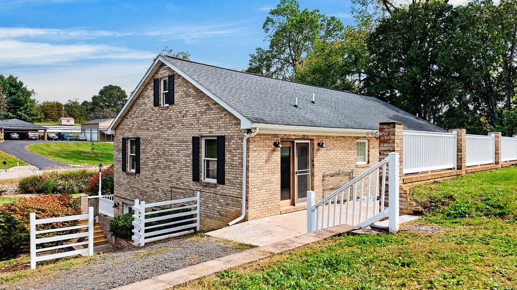 661 LADD RD, FISHERSVILLE, Virginia 22939, 3 Bedrooms Bedrooms, ,3 BathroomsBathrooms,Residential,661 LADD RD,682924 MLS # 682924 661 LADD RD, FISHERSVILLE, Virginia 22939, 3 Bedrooms Bedrooms, ,3 BathroomsBathrooms,Residential,661 LADD RD,682924 MLS # 682924