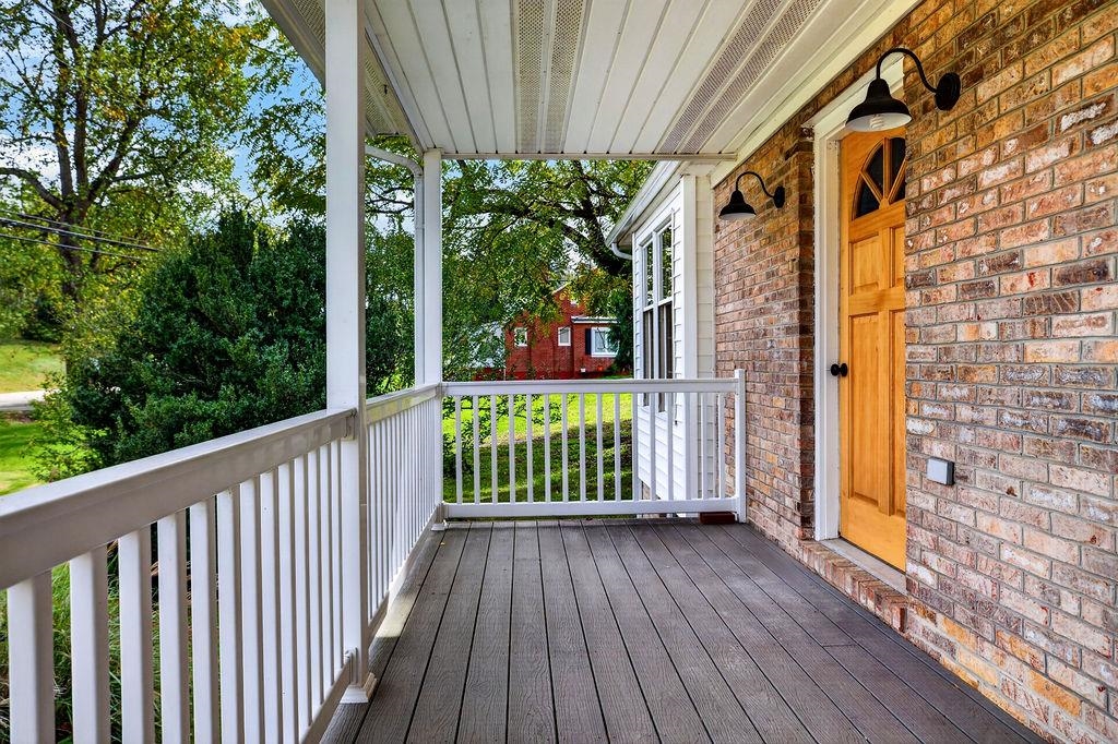 661 LADD RD, FISHERSVILLE, Virginia 22939, 3 Bedrooms Bedrooms, ,3 BathroomsBathrooms,Residential,661 LADD RD,682924 MLS # 682924 661 LADD RD, FISHERSVILLE, Virginia 22939, 3 Bedrooms Bedrooms, ,3 BathroomsBathrooms,Residential,661 LADD RD,682924 MLS # 682924