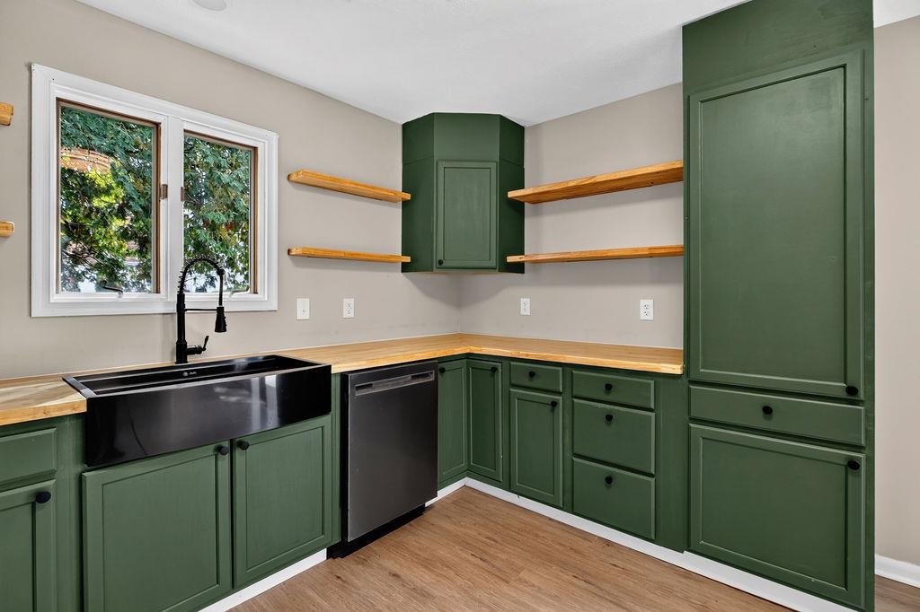 661 LADD RD, FISHERSVILLE, Virginia 22939, 3 Bedrooms Bedrooms, ,3 BathroomsBathrooms,Residential,661 LADD RD,682924 MLS # 682924 661 LADD RD, FISHERSVILLE, Virginia 22939, 3 Bedrooms Bedrooms, ,3 BathroomsBathrooms,Residential,661 LADD RD,682924 MLS # 682924