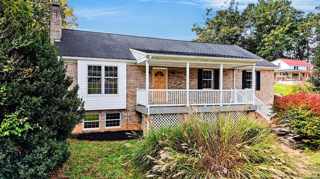661 LADD RD, FISHERSVILLE, Virginia 22939, 3 Bedrooms Bedrooms, ,3 BathroomsBathrooms,Residential,661 LADD RD,682924 MLS # 682924 661 LADD RD, FISHERSVILLE, Virginia 22939, 3 Bedrooms Bedrooms, ,3 BathroomsBathrooms,Residential,661 LADD RD,682924 MLS # 682924