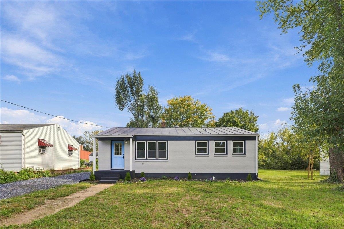 874 JEFFERSON ST, HARRISONBURG, Virginia 22802, 3 Bedrooms Bedrooms, ,1 BathroomBathrooms,Residential,874 JEFFERSON ST,682925 MLS # 682925