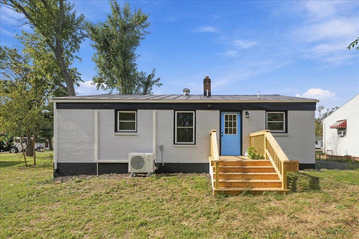 874 JEFFERSON ST, HARRISONBURG, Virginia 22802, 3 Bedrooms Bedrooms, ,1 BathroomBathrooms,Residential,874 JEFFERSON ST,682925 MLS # 682925