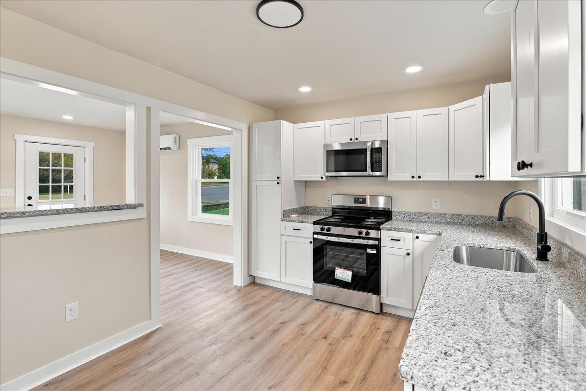 874 JEFFERSON ST, HARRISONBURG, Virginia 22802, 3 Bedrooms Bedrooms, ,1 BathroomBathrooms,Residential,874 JEFFERSON ST,682925 MLS # 682925