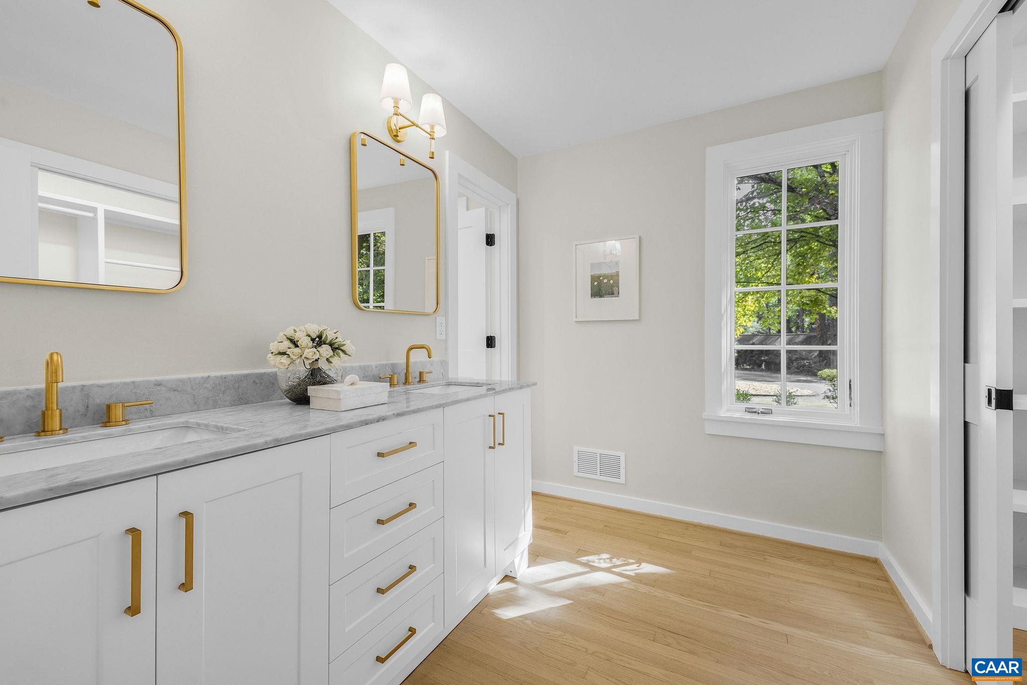 120 BUCKINGHAM RD, CHARLOTTESVILLE, Virginia 22903, 4 Bedrooms Bedrooms, ,3 BathroomsBathrooms,Residential,120 BUCKINGHAM RD,682928 MLS # 682928 120 BUCKINGHAM RD, CHARLOTTESVILLE, Virginia 22903, 4 Bedrooms Bedrooms, ,3 BathroomsBathrooms,Residential,120 BUCKINGHAM RD,682928 MLS # 682928