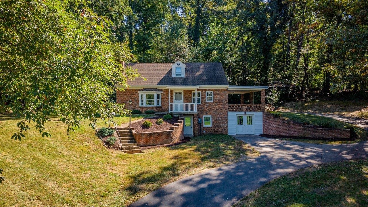 7499 OTTOBINE RD, DAYTON, Virginia 22821, 4 Bedrooms Bedrooms, ,1 BathroomBathrooms,Residential,7499 OTTOBINE RD,682668 MLS # 682668