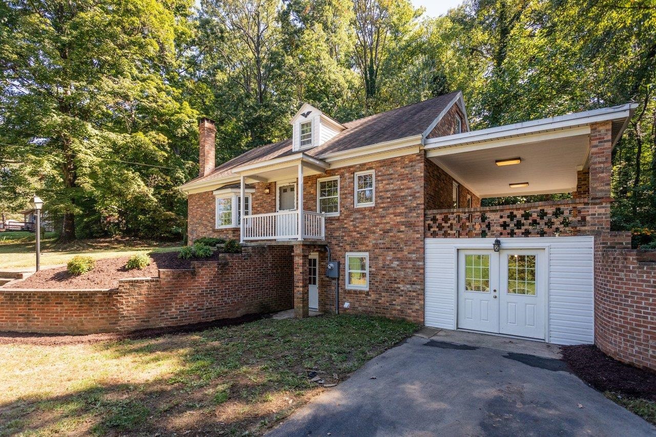7499 OTTOBINE RD, DAYTON, Virginia 22821, 4 Bedrooms Bedrooms, ,1 BathroomBathrooms,Residential,7499 OTTOBINE RD,682668 MLS # 682668