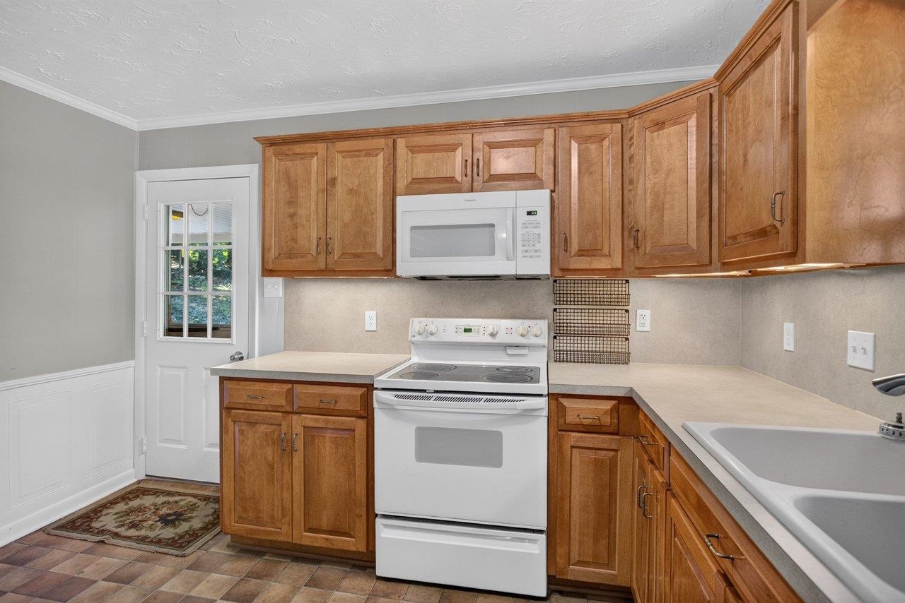 7499 OTTOBINE RD, DAYTON, Virginia 22821, 4 Bedrooms Bedrooms, ,1 BathroomBathrooms,Residential,7499 OTTOBINE RD,682668 MLS # 682668