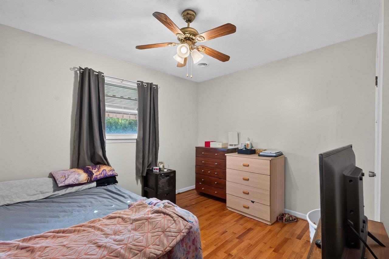 95 SOUTH AVE, HARRISONBURG, Virginia 22801, 3 Bedrooms Bedrooms, ,1 BathroomBathrooms,Residential,95 SOUTH AVE,682940 MLS # 682940
