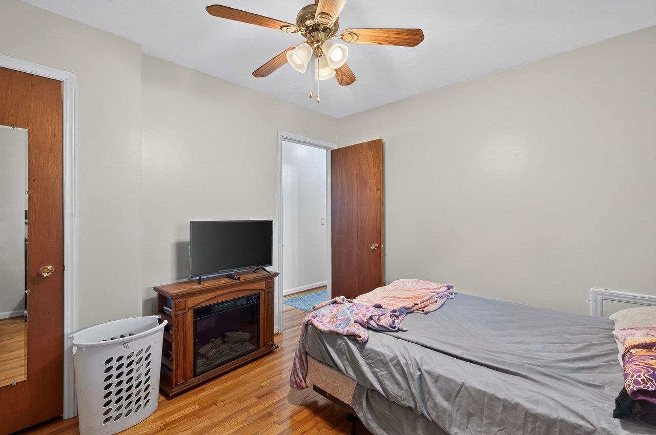 95 SOUTH AVE, HARRISONBURG, Virginia 22801, 3 Bedrooms Bedrooms, ,1 BathroomBathrooms,Residential,95 SOUTH AVE,682940 MLS # 682940