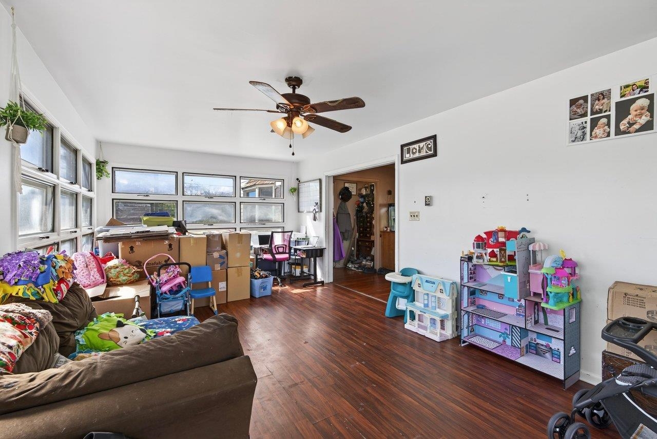 15 LURAY AVE, LURAY, Virginia 22835, 3 Bedrooms Bedrooms, ,2 BathroomsBathrooms,Residential,15 LURAY AVE,682943 MLS # 682943 15 LURAY AVE, LURAY, Virginia 22835, 3 Bedrooms Bedrooms, ,2 BathroomsBathrooms,Residential,15 LURAY AVE,682943 MLS # 682943