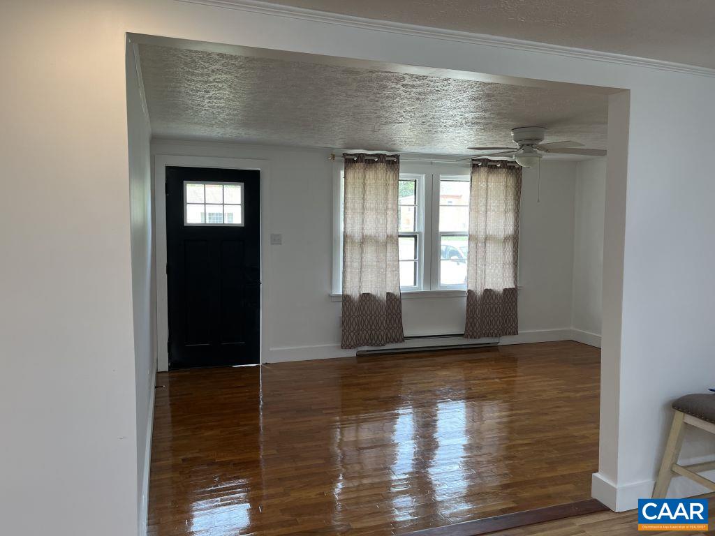 107 COURT ST, LOVINGSTON, Virginia 22949, 4 Bedrooms Bedrooms, ,2 BathroomsBathrooms,Residential,107 COURT ST,682945 MLS # 682945 107 COURT ST, LOVINGSTON, Virginia 22949, 4 Bedrooms Bedrooms, ,2 BathroomsBathrooms,Residential,107 COURT ST,682945 MLS # 682945