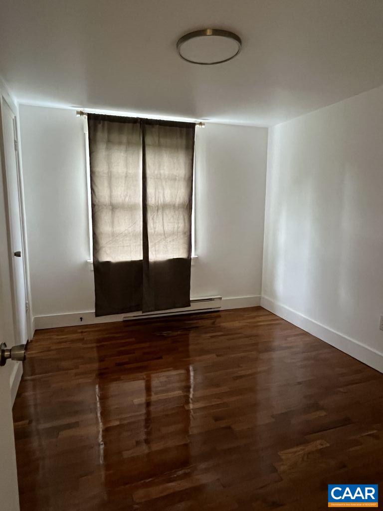 107 COURT ST, LOVINGSTON, Virginia 22949, 4 Bedrooms Bedrooms, ,2 BathroomsBathrooms,Residential,107 COURT ST,682945 MLS # 682945 107 COURT ST, LOVINGSTON, Virginia 22949, 4 Bedrooms Bedrooms, ,2 BathroomsBathrooms,Residential,107 COURT ST,682945 MLS # 682945