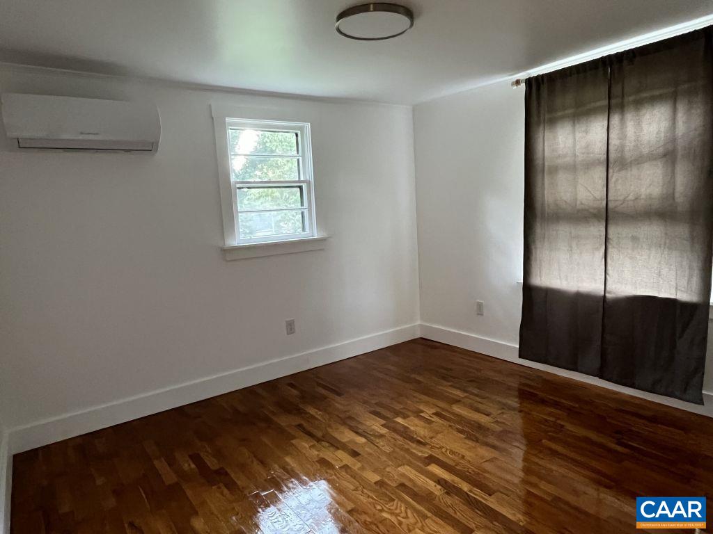 107 COURT ST, LOVINGSTON, Virginia 22949, 4 Bedrooms Bedrooms, ,2 BathroomsBathrooms,Residential,107 COURT ST,682945 MLS # 682945 107 COURT ST, LOVINGSTON, Virginia 22949, 4 Bedrooms Bedrooms, ,2 BathroomsBathrooms,Residential,107 COURT ST,682945 MLS # 682945