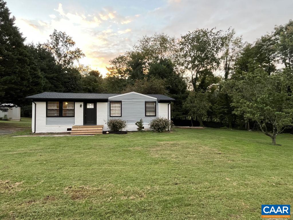 107 COURT ST, LOVINGSTON, Virginia 22949, 4 Bedrooms Bedrooms, ,2 BathroomsBathrooms,Residential,107 COURT ST,682945 MLS # 682945 107 COURT ST, LOVINGSTON, Virginia 22949, 4 Bedrooms Bedrooms, ,2 BathroomsBathrooms,Residential,107 COURT ST,682945 MLS # 682945