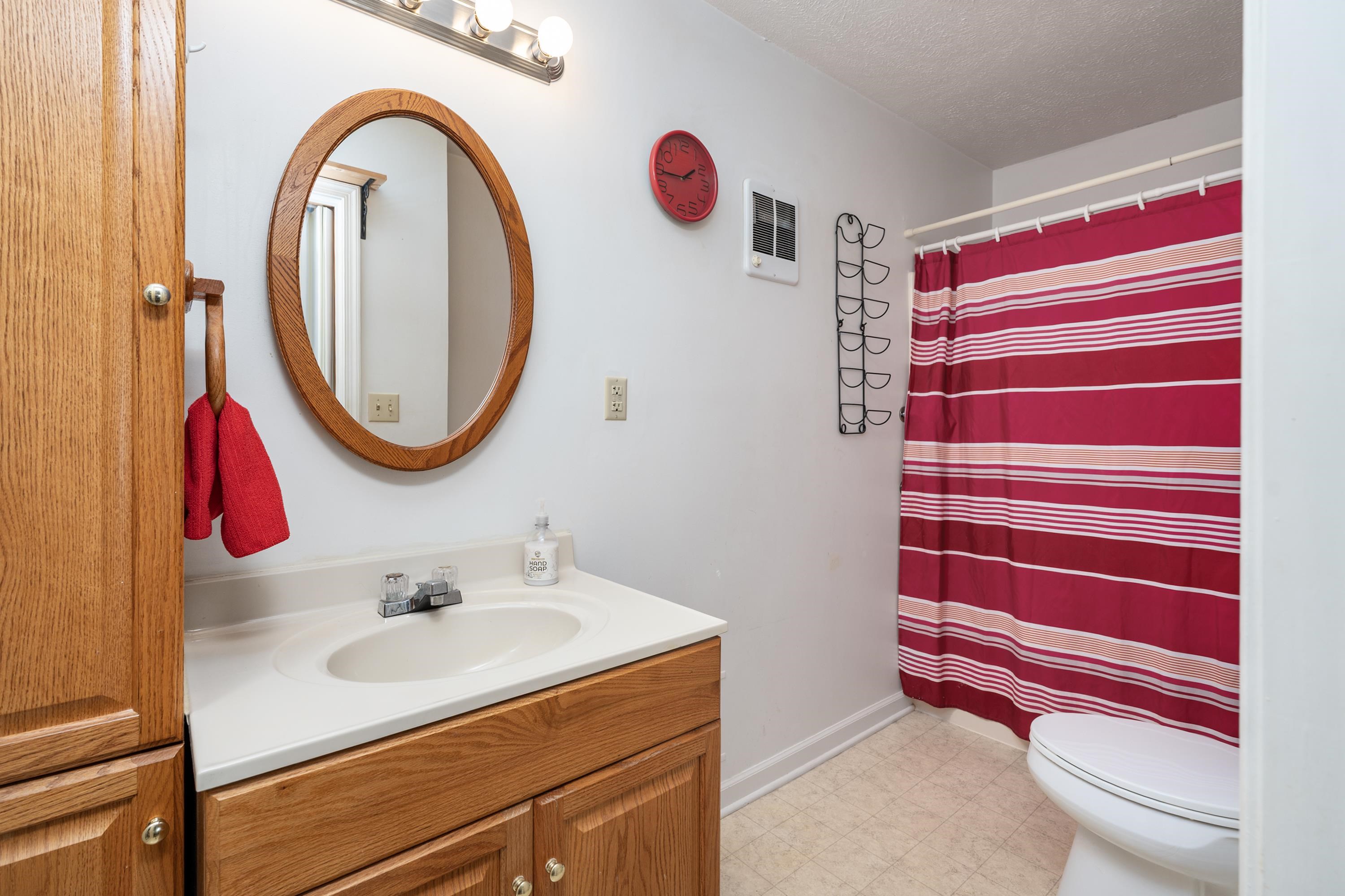 615 VINEGAR HILL RD, CHURCHVILLE, Virginia 24421, 3 Bedrooms Bedrooms, ,2 BathroomsBathrooms,Residential,615 VINEGAR HILL RD,682997 MLS # 682997
