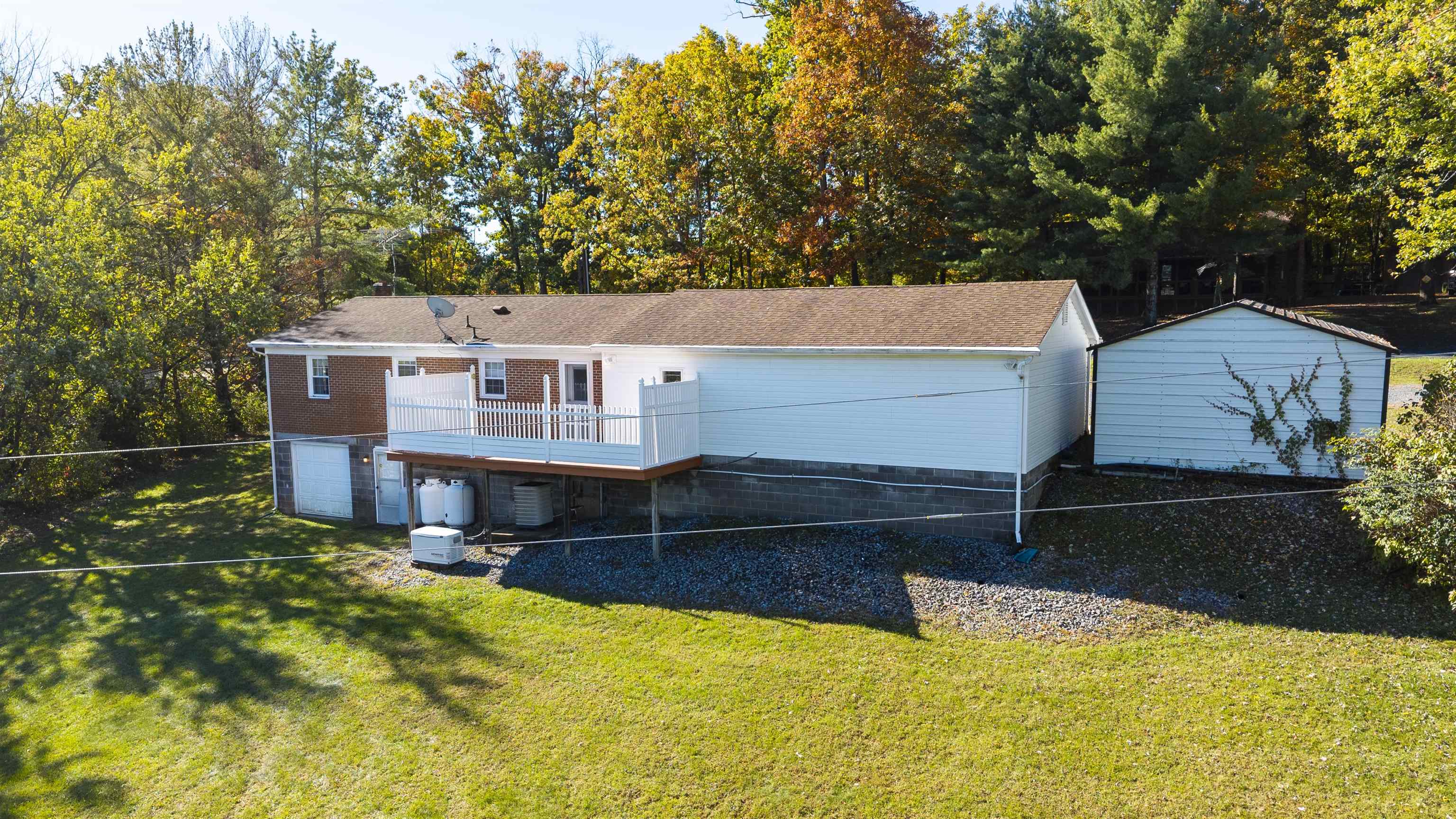 615 VINEGAR HILL RD, CHURCHVILLE, Virginia 24421, 3 Bedrooms Bedrooms, ,2 BathroomsBathrooms,Residential,615 VINEGAR HILL RD,682997 MLS # 682997