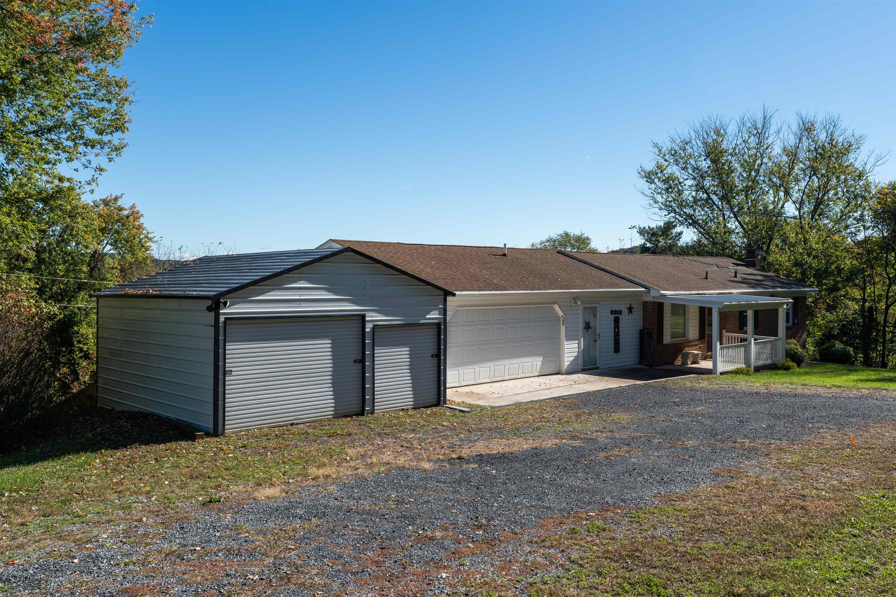 615 VINEGAR HILL RD, CHURCHVILLE, Virginia 24421, 3 Bedrooms Bedrooms, ,2 BathroomsBathrooms,Residential,615 VINEGAR HILL RD,682997 MLS # 682997