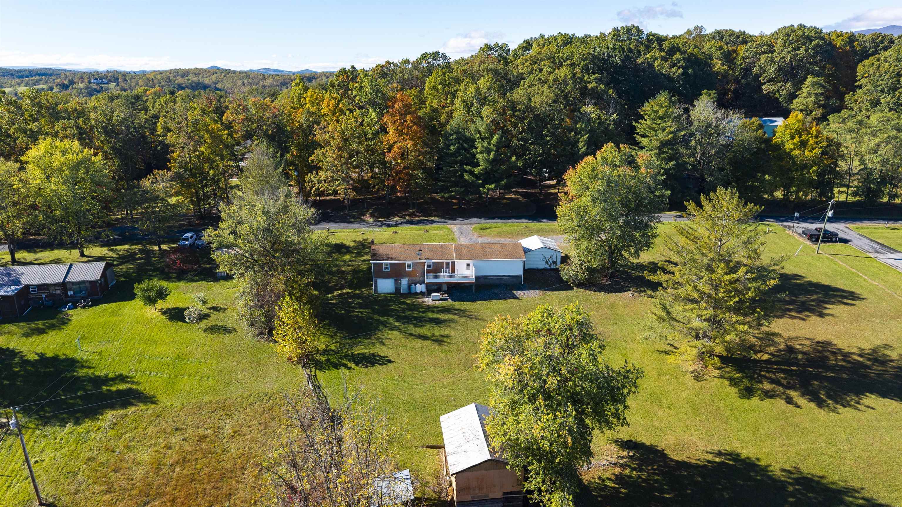 615 VINEGAR HILL RD, CHURCHVILLE, Virginia 24421, 3 Bedrooms Bedrooms, ,2 BathroomsBathrooms,Residential,615 VINEGAR HILL RD,682997 MLS # 682997