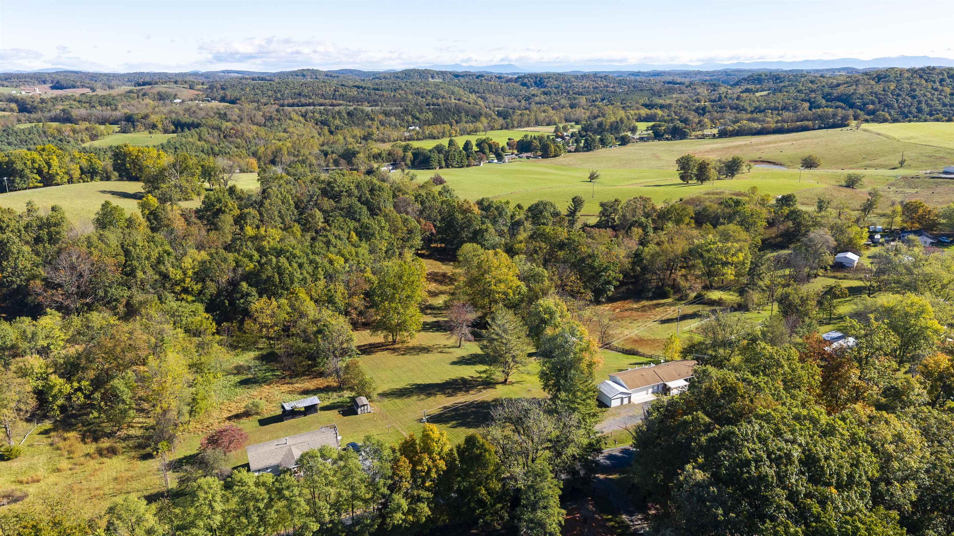 615 VINEGAR HILL RD, CHURCHVILLE, Virginia 24421, 3 Bedrooms Bedrooms, ,2 BathroomsBathrooms,Residential,615 VINEGAR HILL RD,682997 MLS # 682997