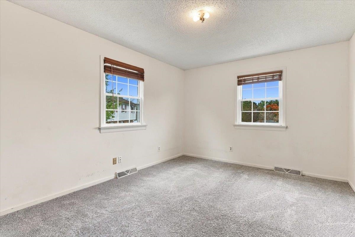 166 WESTHAMPTON CT, HARRISONBURG, Virginia 22801, 5 Bedrooms Bedrooms, ,2 BathroomsBathrooms,Residential,166 WESTHAMPTON CT,682998 MLS # 682998