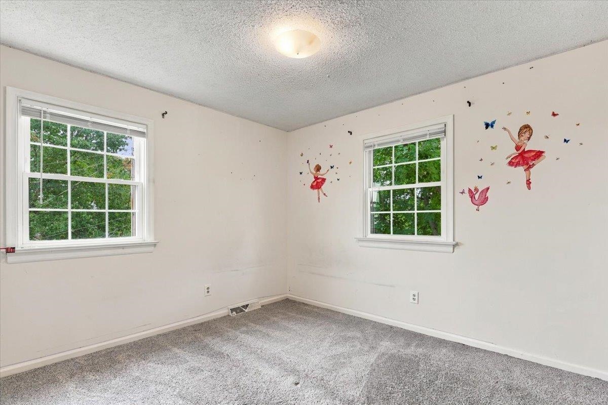 166 WESTHAMPTON CT, HARRISONBURG, Virginia 22801, 5 Bedrooms Bedrooms, ,2 BathroomsBathrooms,Residential,166 WESTHAMPTON CT,682998 MLS # 682998